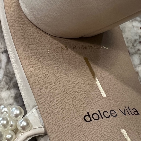 NEW never worn Dolce Vita Noel Heels. Size 8.5 - Picture 8 of 8